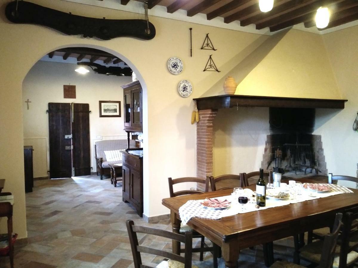 Podere Il Leccione Palaia Kültér fotó